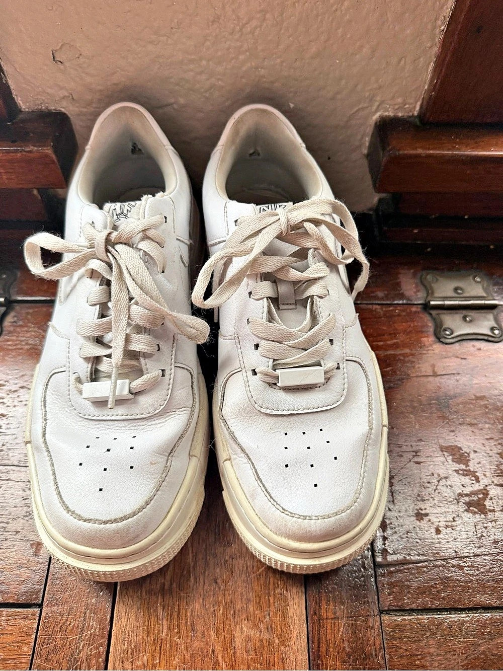 Nike Air Force 1 Leather Sneakers White US 8.5